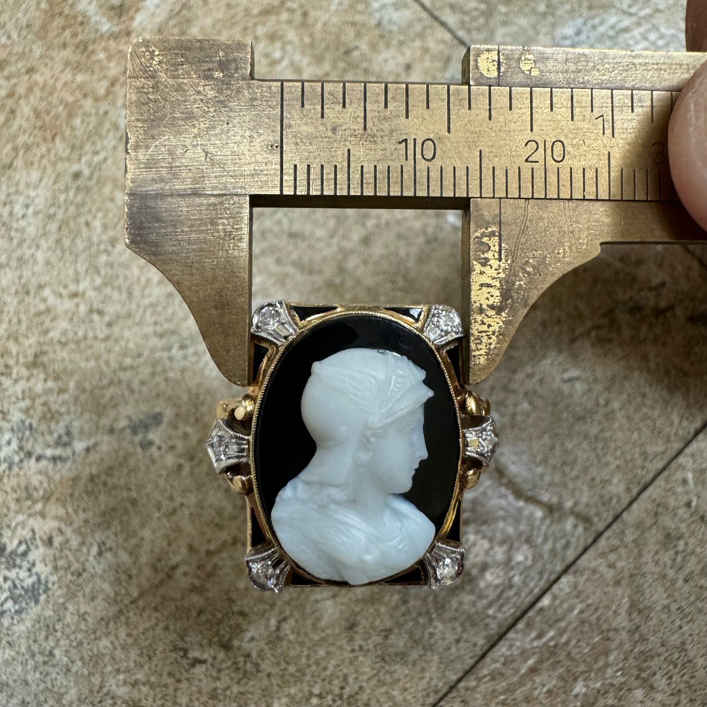 Art Deco 14k Yellow Gold And Platinum .25ctw Natural Diamond Athena (Goddess Of War) Cameo Ring (6.75)