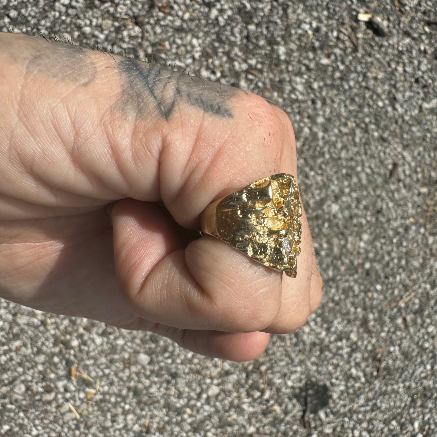 1970’s Solid 14k Yellow Gold .80ctw Natural Diamond Encrusted Brutalist Nugget Ring (6.25)
