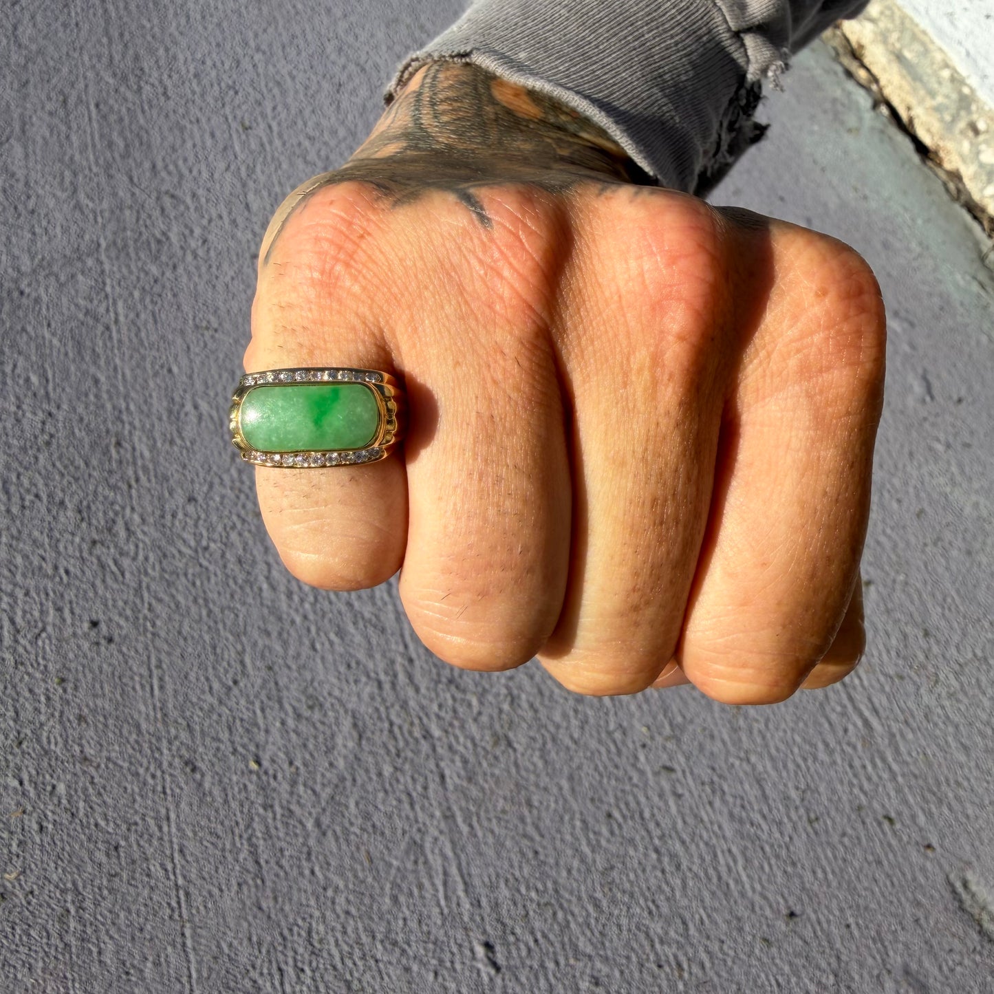 Vintage Solid 18k Yellow Gold Jade And Diamond Ring (7)