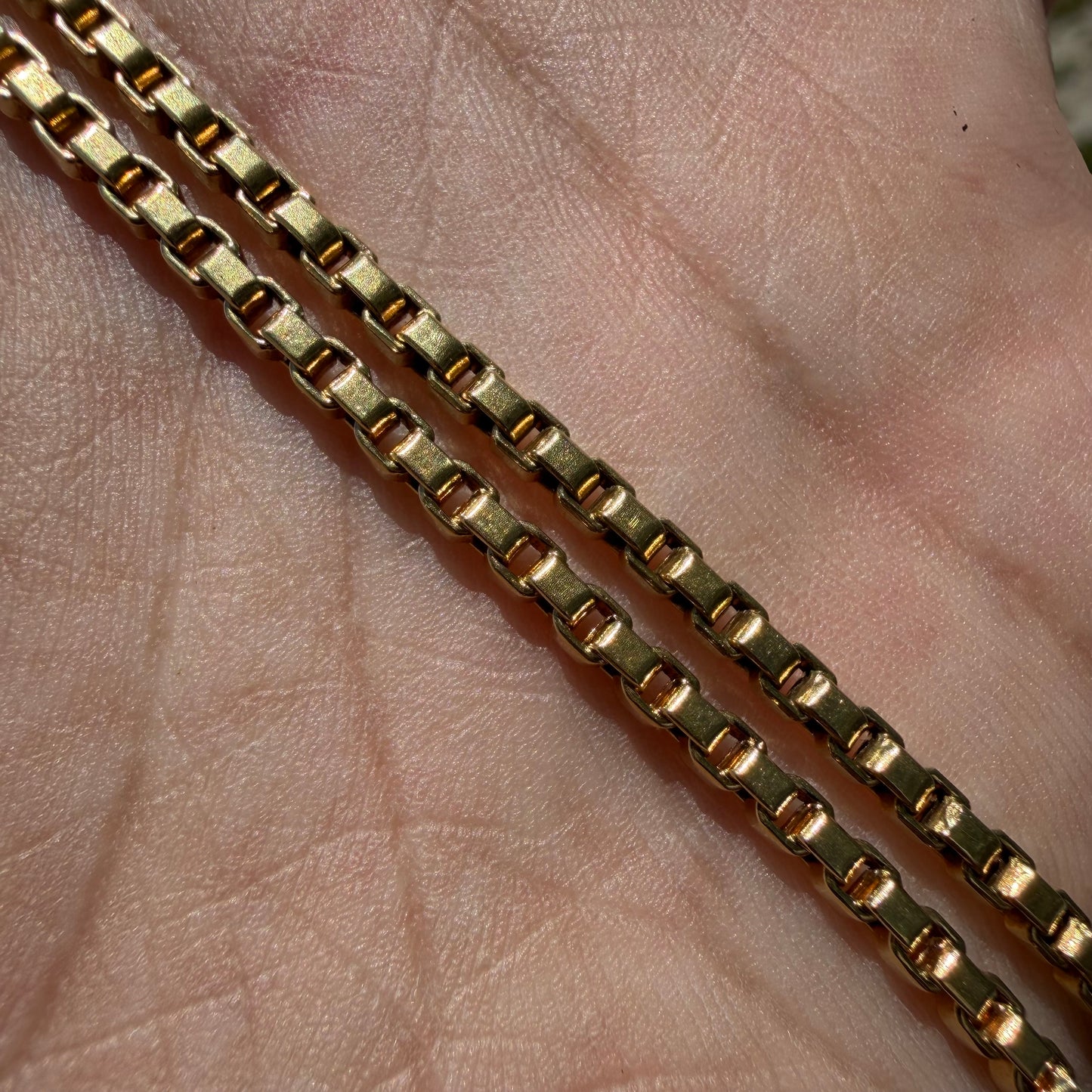Vintage Solid 18k Yellow Gold Heavyweight Venetian Box Link Necklace (22”)