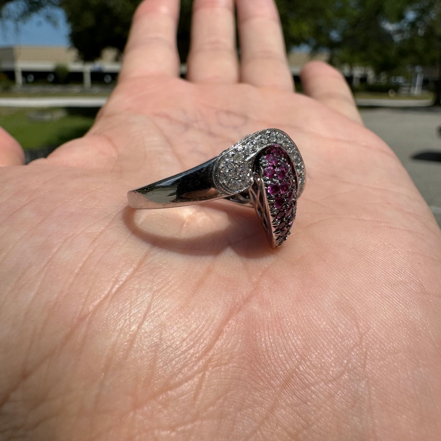 Immaculate 14k White Gold Natural Diamond And Ruby Flooded Banner Heart Ring (8)