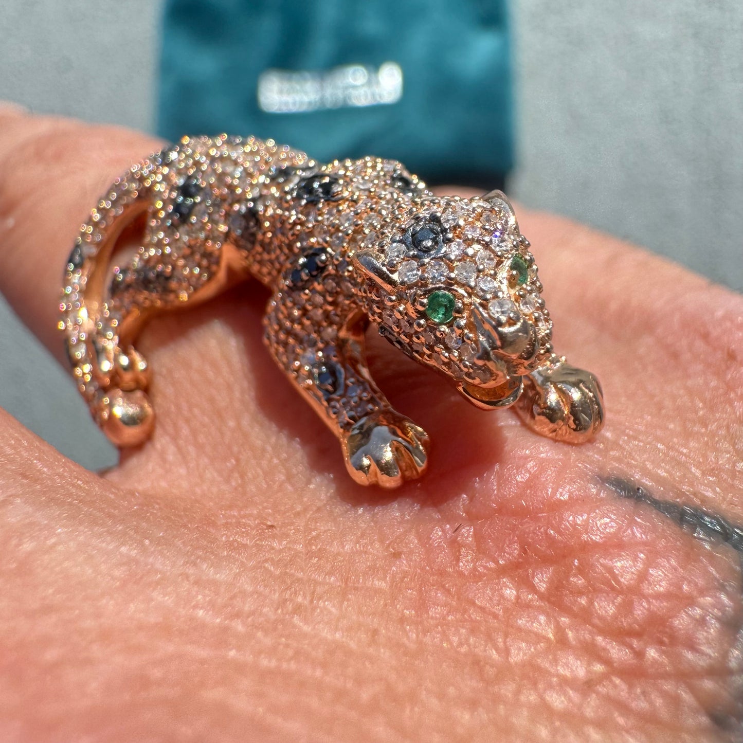 Effy Solid 14k Rose Gold 1.52ctw Natural Diamond And Emerald Stalking Panther Ring (7.25)
