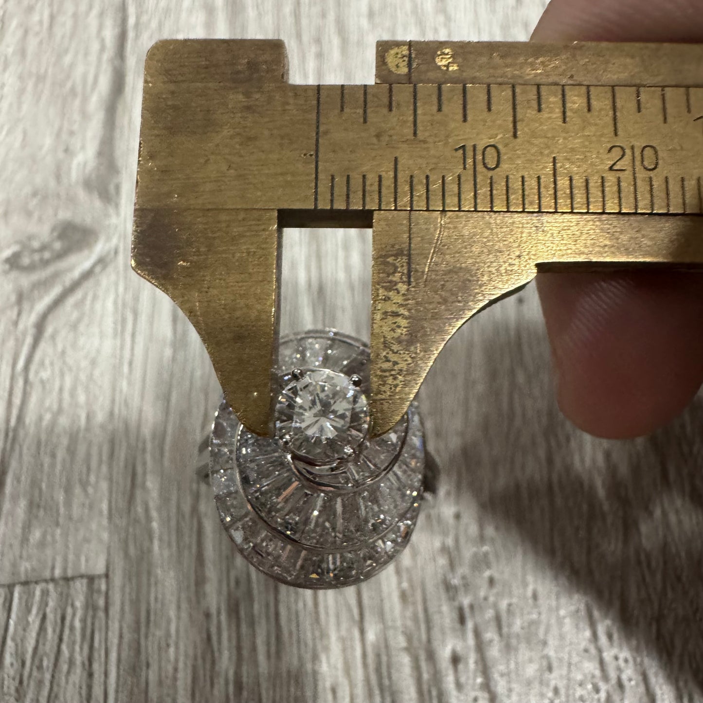 Art Deco Oscar Heyman Bros. Solid Platinum 3.8ctw Natural VS1 Diamond Cocktail Ring (5)