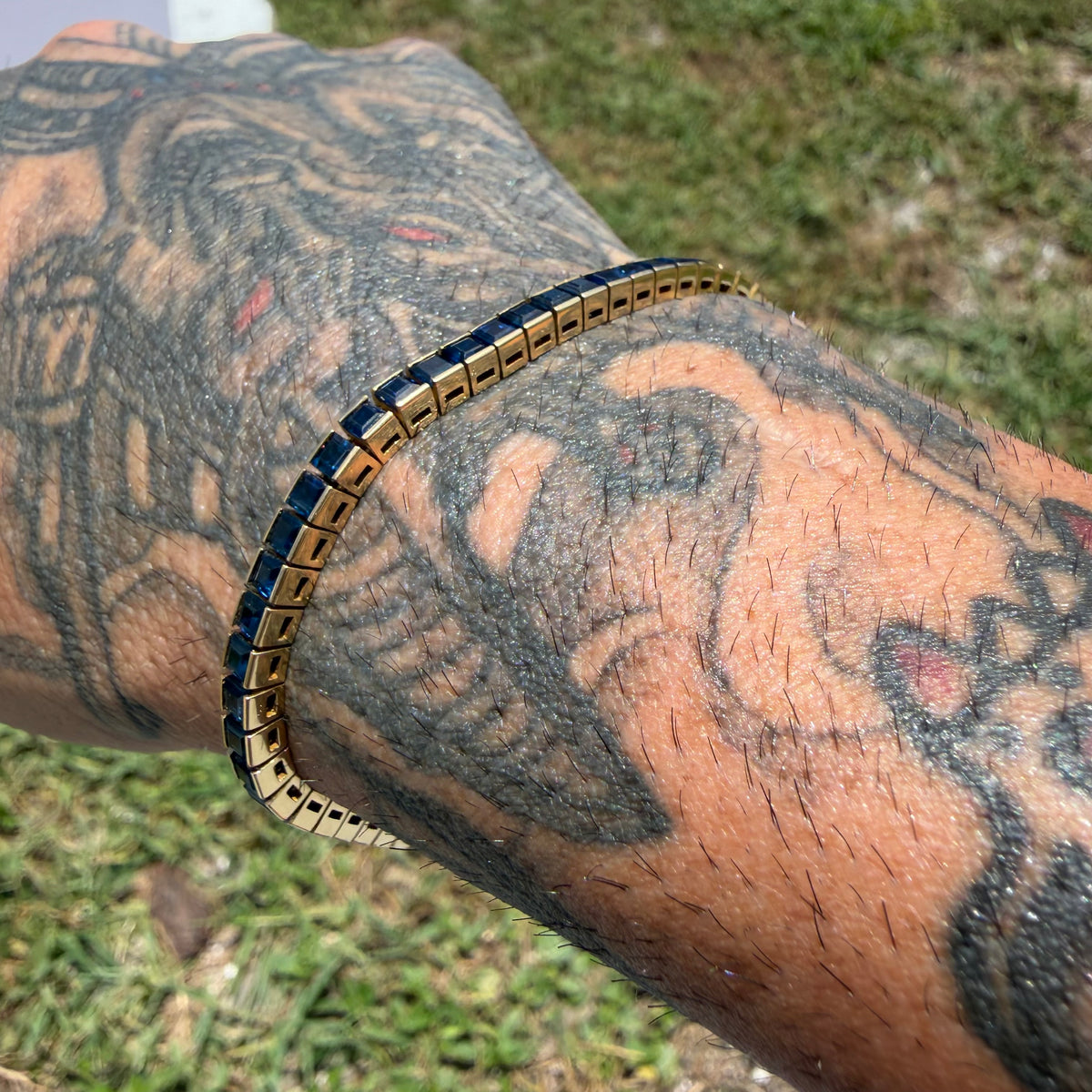 1930’s/40’s Solid 18k Yellow Gold 6.0ctw Carré Cut Natural Blue Sapphire Tennis Bracelet By Louis J. Meyer Inc. (7.25”)