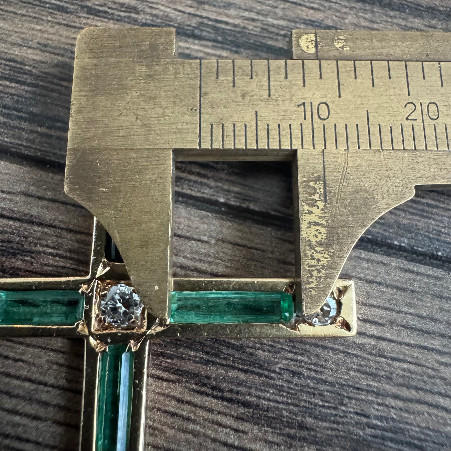 Vintage Solid 14k Yellow Gold 2.65ctw Natural Columbian Emerald And Diamond Cross Pendant