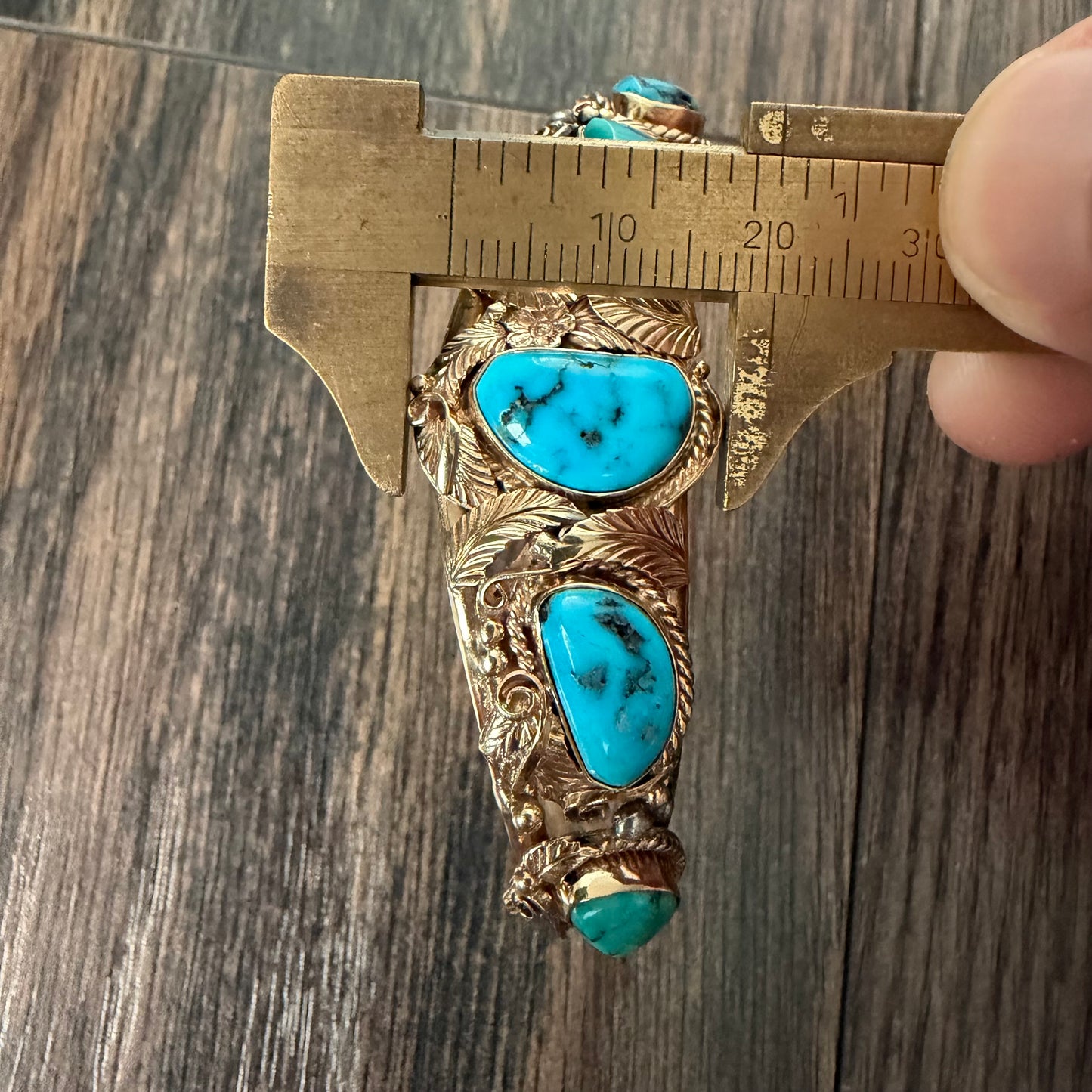 Vintage Solid 14k Yellow Gold Navajo Artist Signed Justin Morris Kingman Turquoise Cuff (6”-7”)