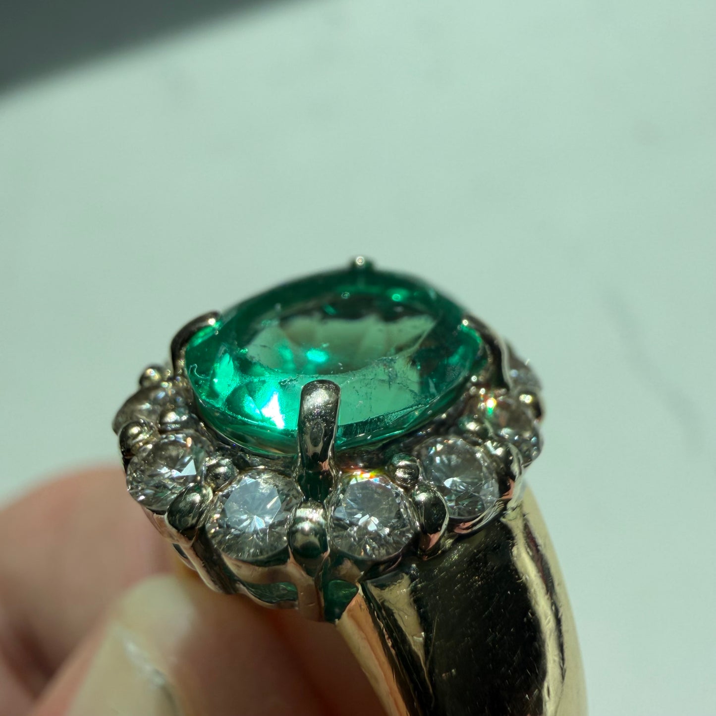 Vintage Solid 18k Yellow Gold 4.0ctw Natural Emerald Solitaire VS Diamond Halo Ring (6)