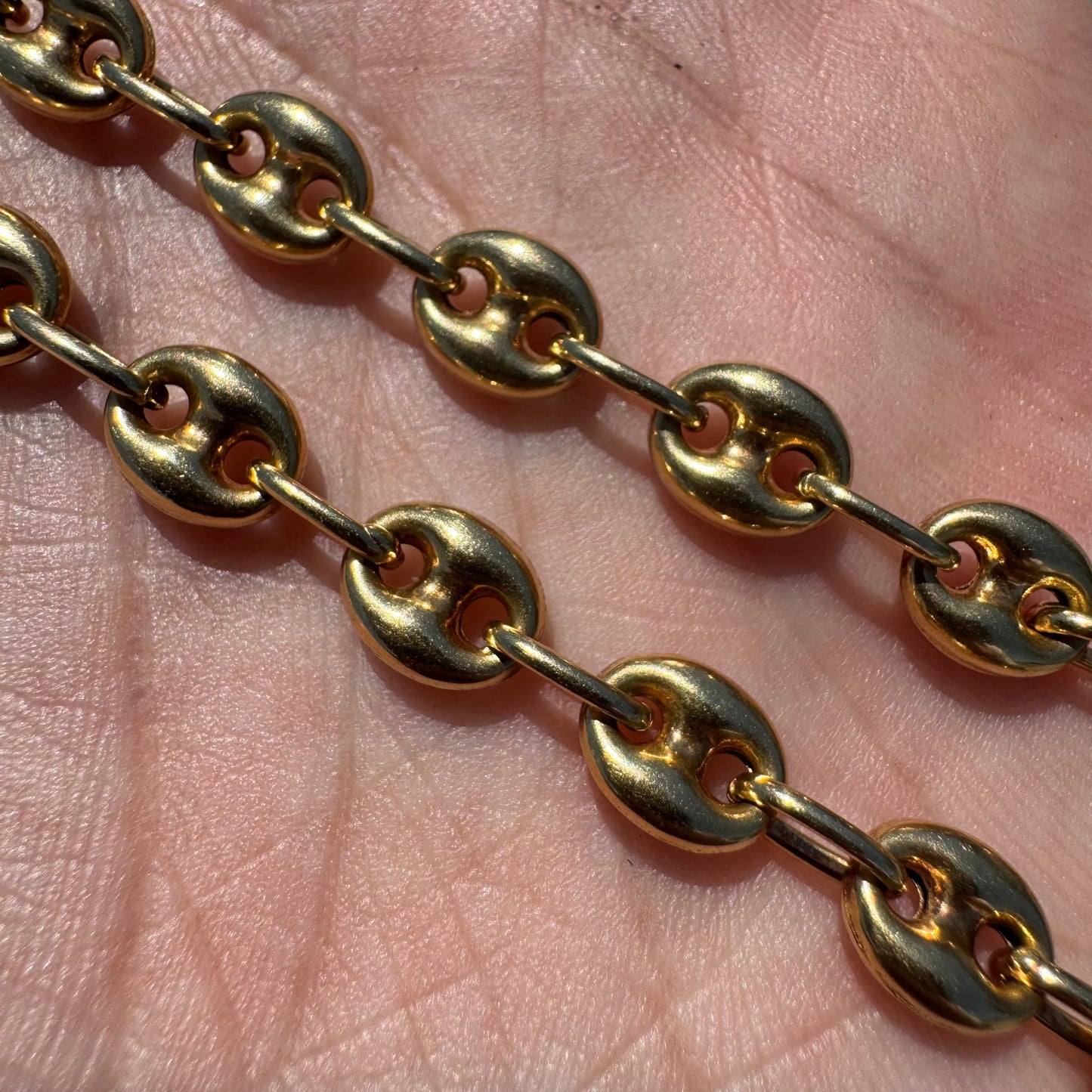 Vintage 18k Yellow Gold Classic Chunky Puffed Gucci Mariner Link Necklace (17”)