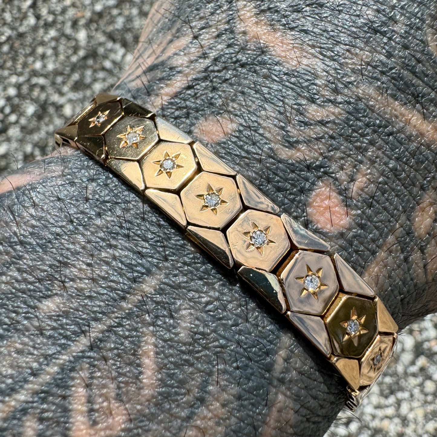 Retro 1940’s French 18k Rose Gold 1.0CTW Natural Diamond Starburst Tessellated Honeycomb Bracelet (7”)