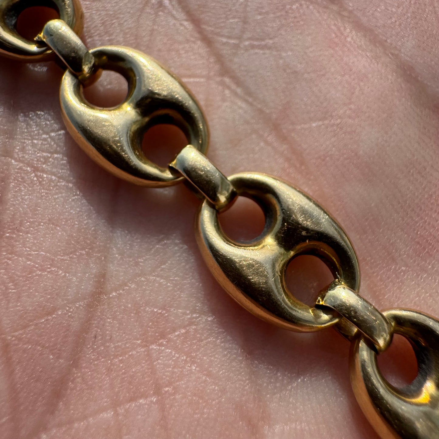 Vintage 18k Yellow Gold Chunky Puffed Mariner Link Bracelet (7”)