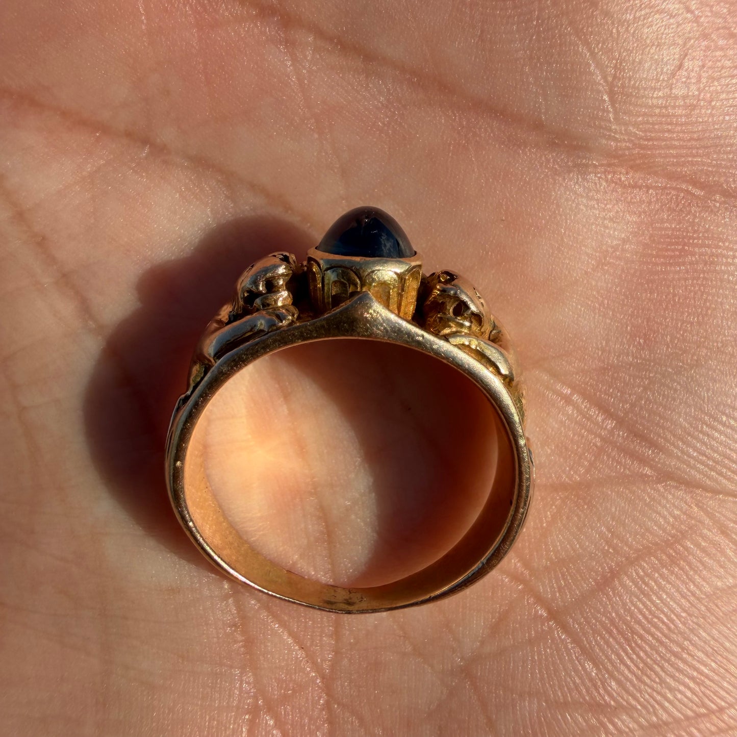Art Nouveau Solid 14k Yellow Gold Sugar Loaf Sapphire Double Lion Ring (8.5)