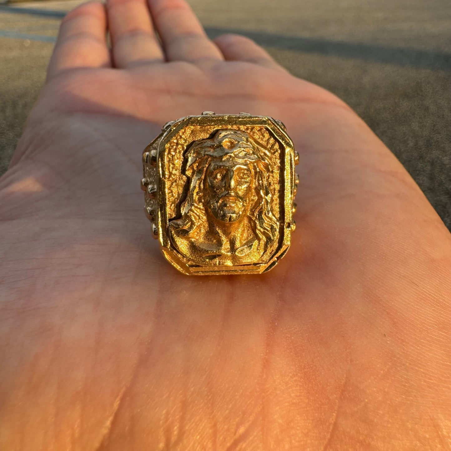 1980’s 14k Yellow Gold Jesus Piece Signet Ring (13)