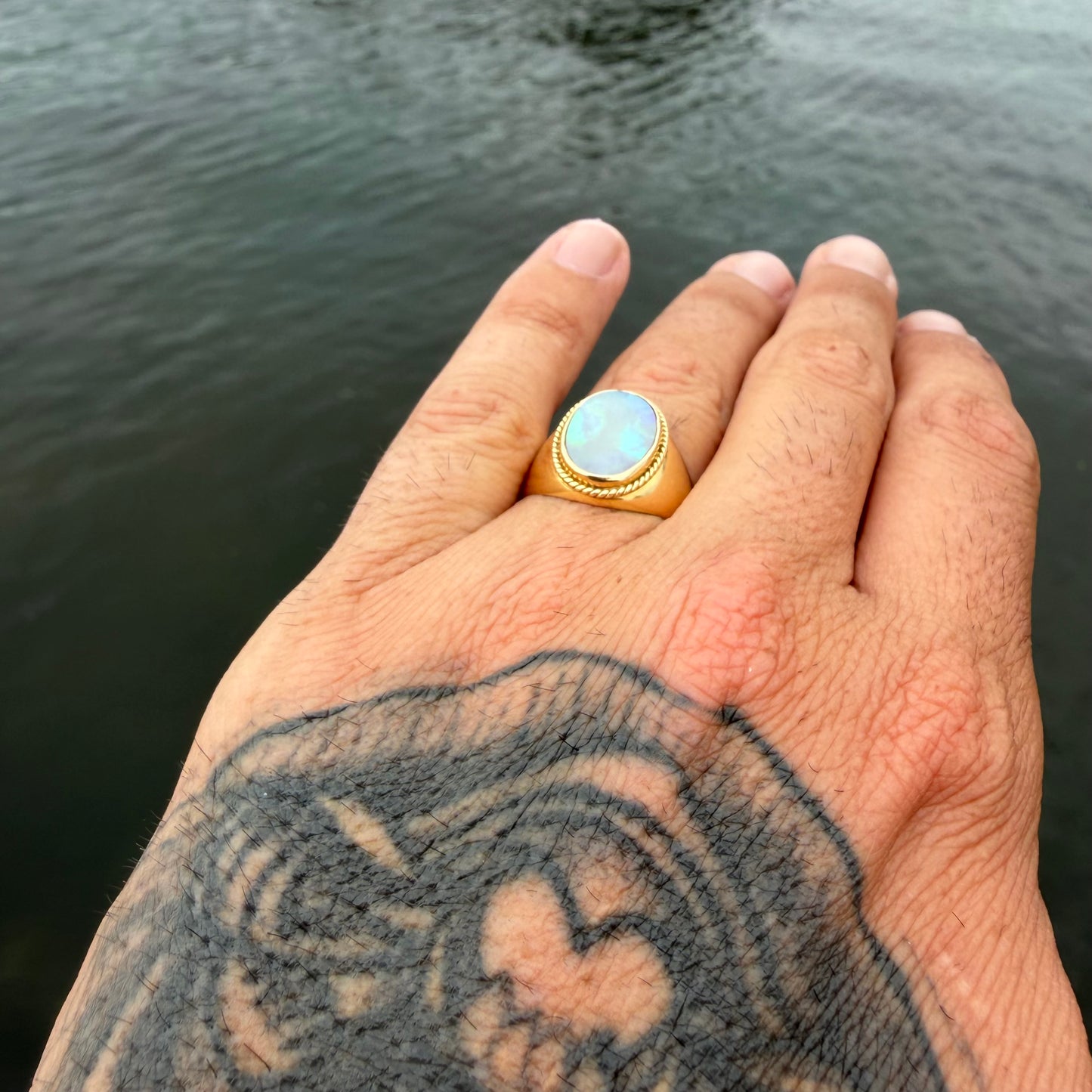 Vintage Solid 18k Yellow Gold Large Australian Opal Signet Ring (8)