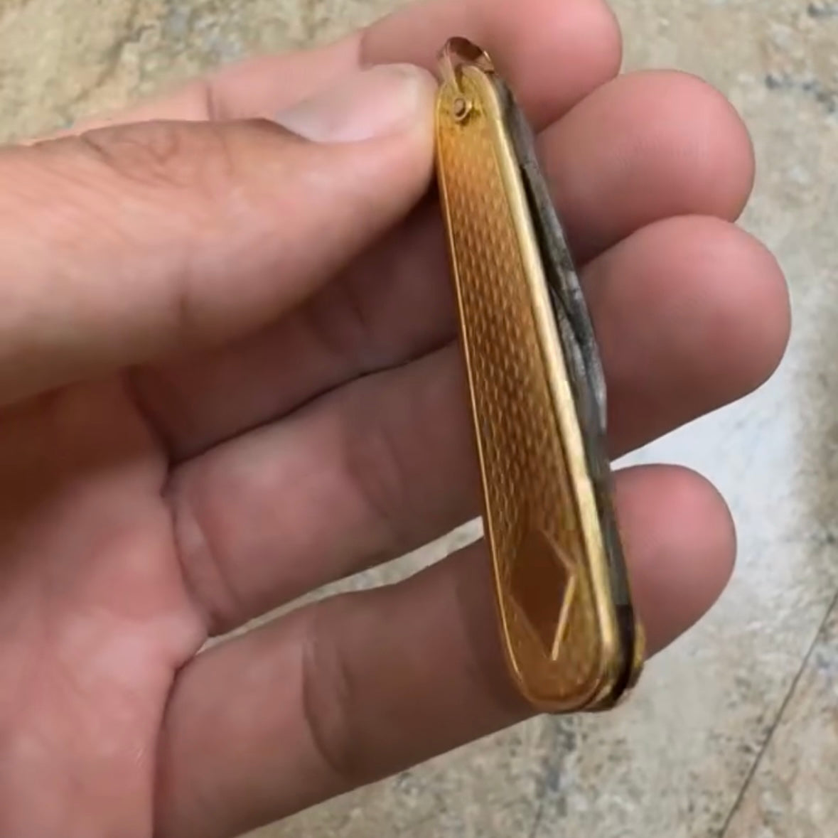 Knife
