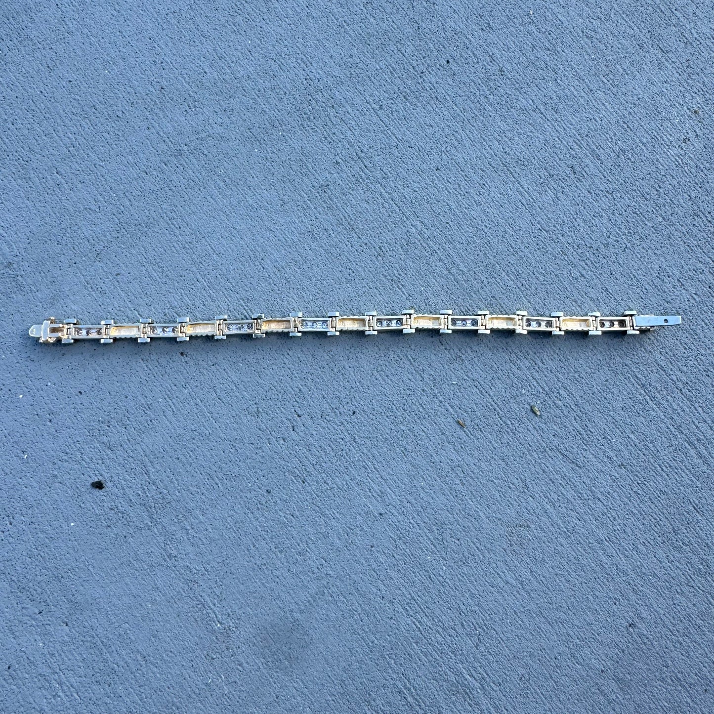 Vintage Solid 14k Two-Tone Gold 1.20ctw Natural Diamond Bracelet (7.25”)