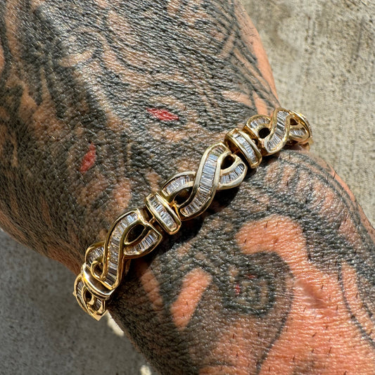 Brand New 4.0ctw Natural Baguette Diamond 14k Yellow Gold Infinity Link Bracelet (7.75”)