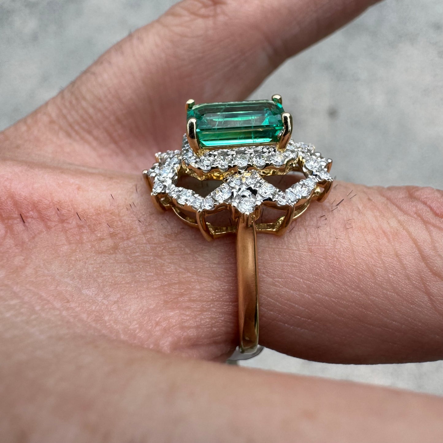 Brand New 14k Yellow Gold 1.62ct Natural Columbian Emerald .76ctw Natural VS White Diamond Ring (8)