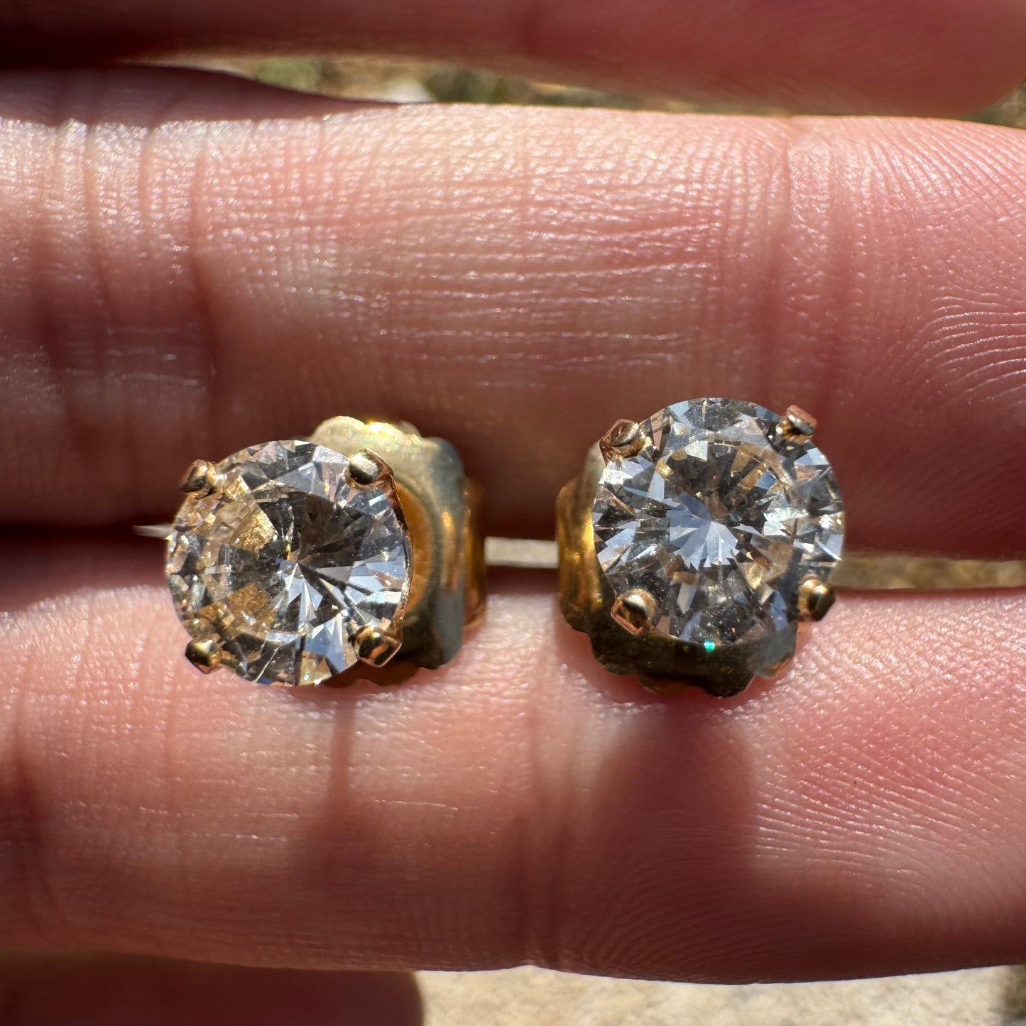 Vintage 2.0ctw Natural Diamond 4 Prong 14k Yellow Gold Stud Earrings