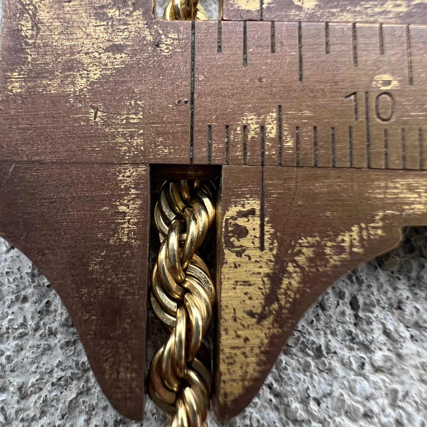 Vintage Solid 14k Yellow Gold Chunky Rope Bracelet (8.25”)