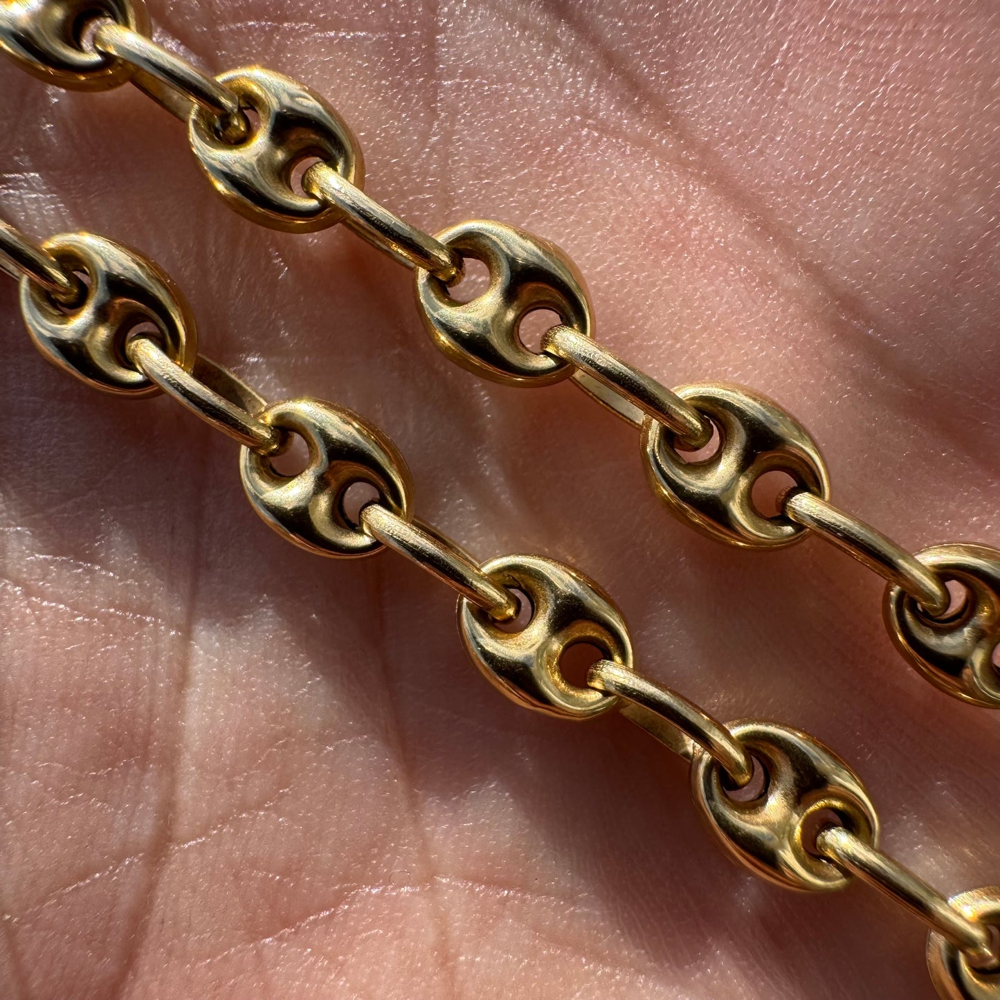 Vintage 18k Yellow Gold Classic Puffed Mariner Link Necklace (17.75”)