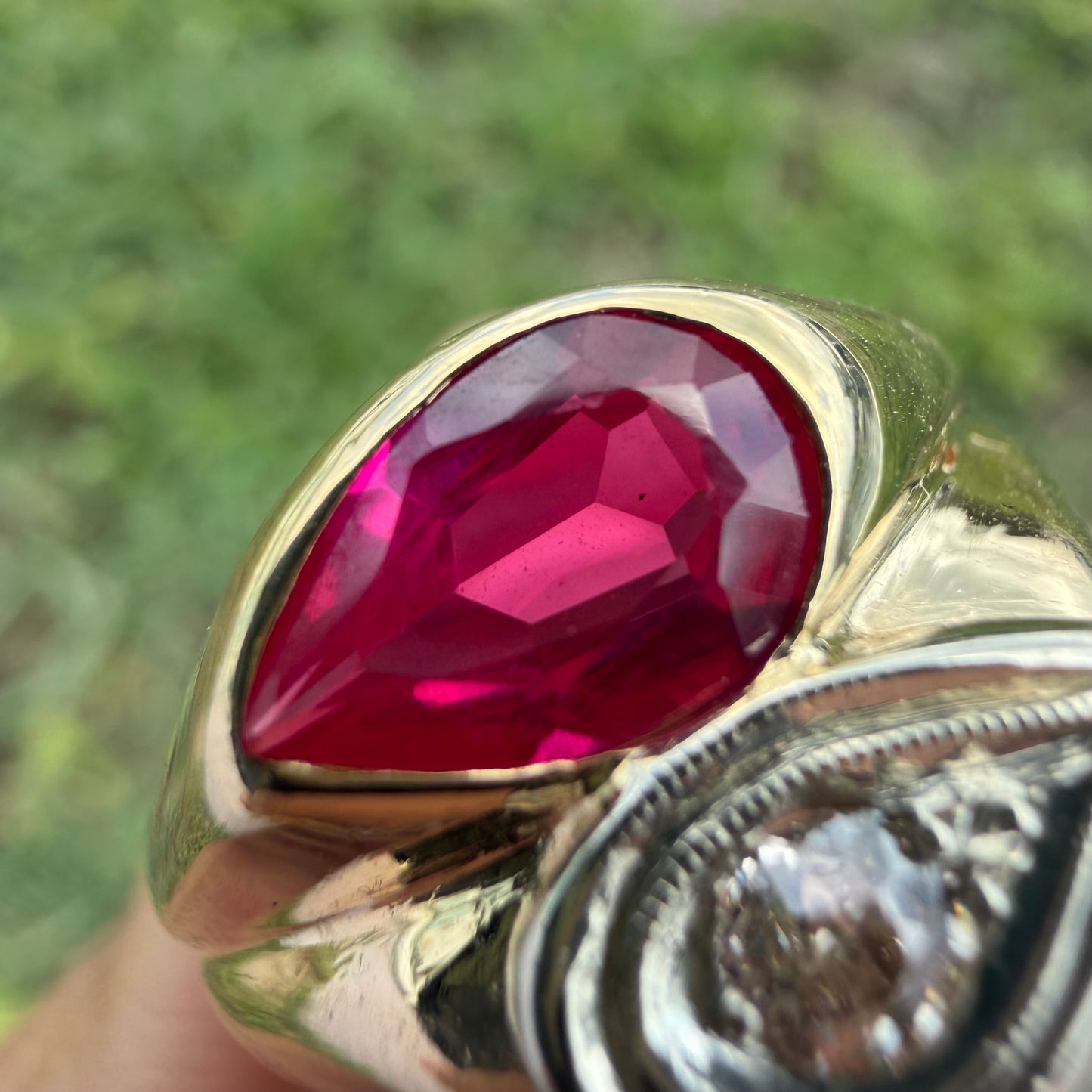 Vintage Solid 14k Yellow Gold Natural Old Euro Cut Diamond Pink Spinel Tony Soprano Pinky Ring (10)
