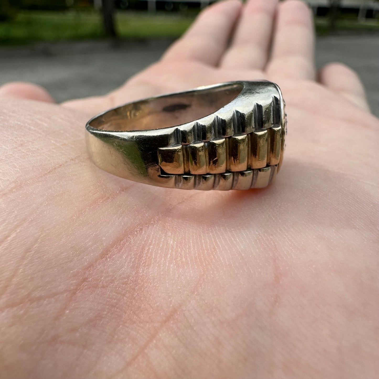 1980’s Two-Tone 14k Gold Natural Diamond Kentucky Cluster Rolex Style Ring (9.5)