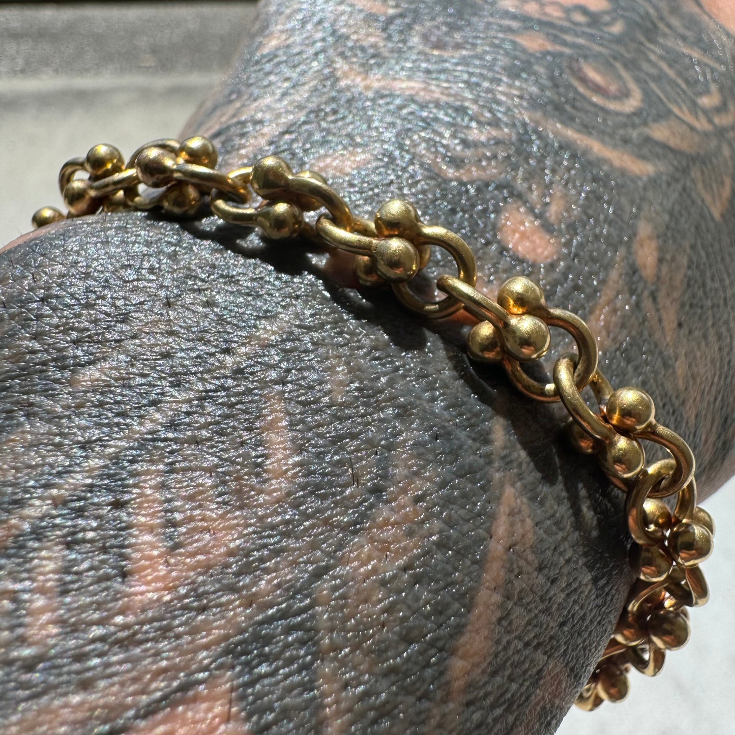 1950’s Solid 18k Yellow Italian Gold Designer Hardwear Horseshoe Link Bracelet (8”)