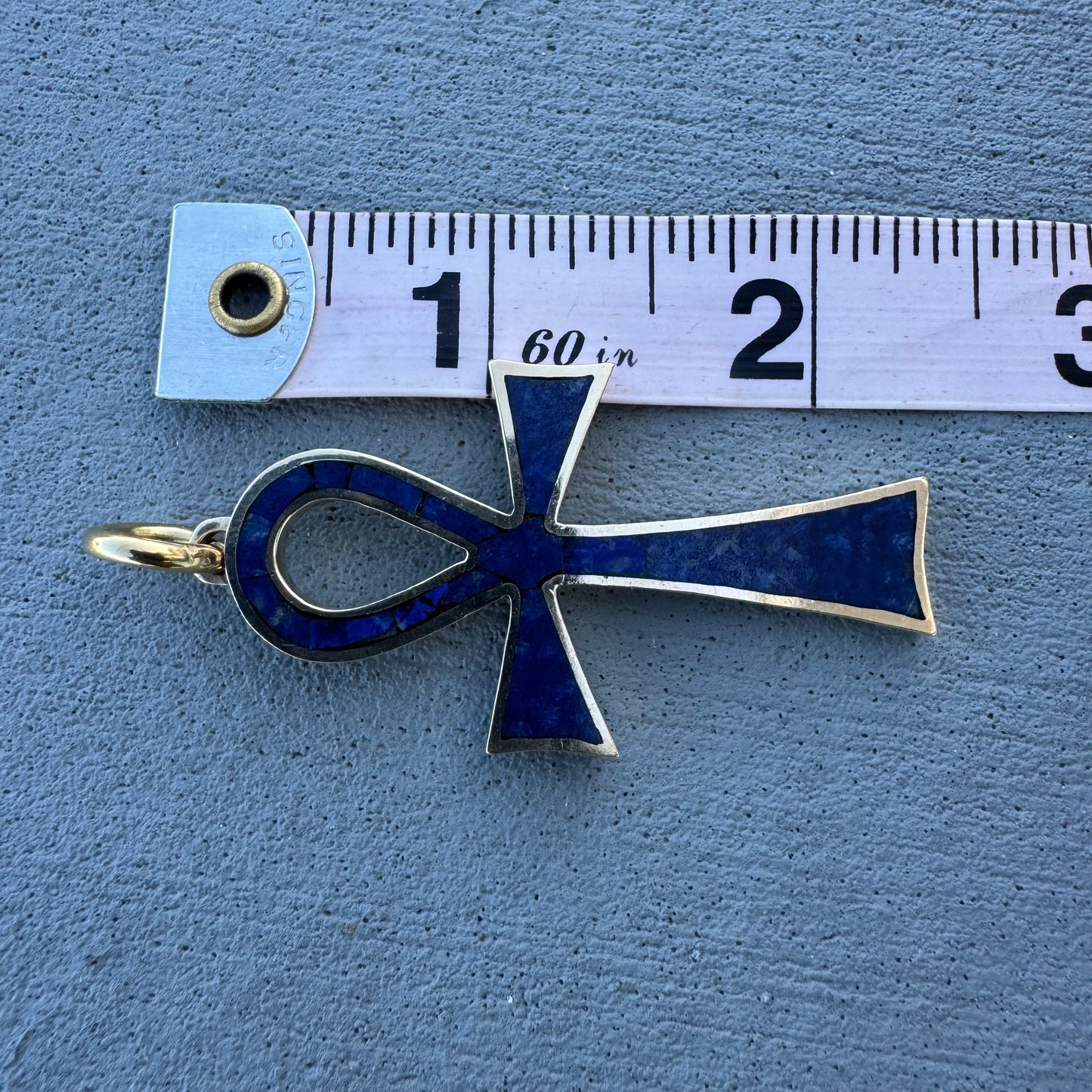 1976 Designer Handcrafted Solid 14k Yellow Gold Lapis Inlaid Egyptian Ankh Pendant