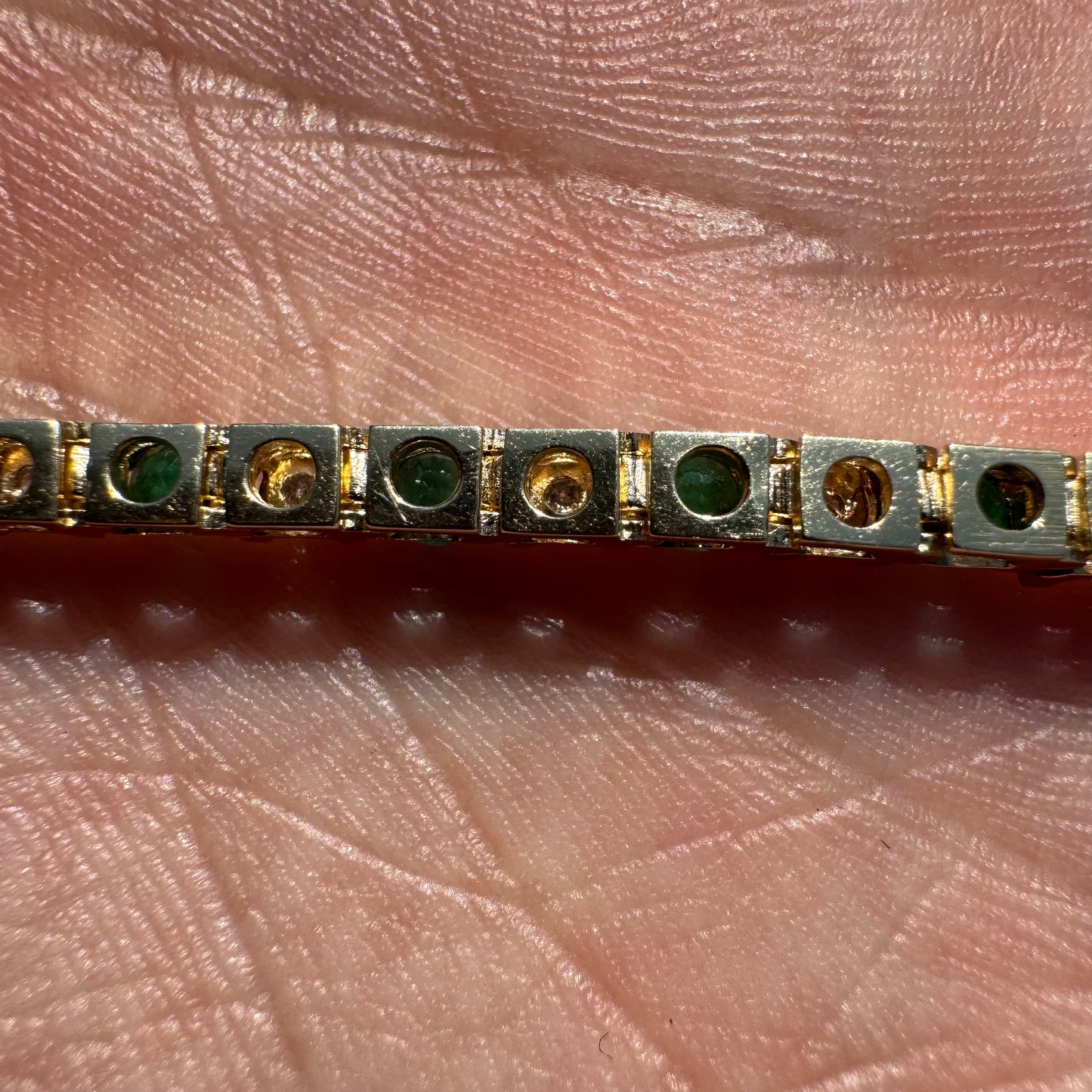 Vintage 14k Yellow Gold 2.75CTW Natural Emerald And Diamond Classic Tennis Bracelet (8”)