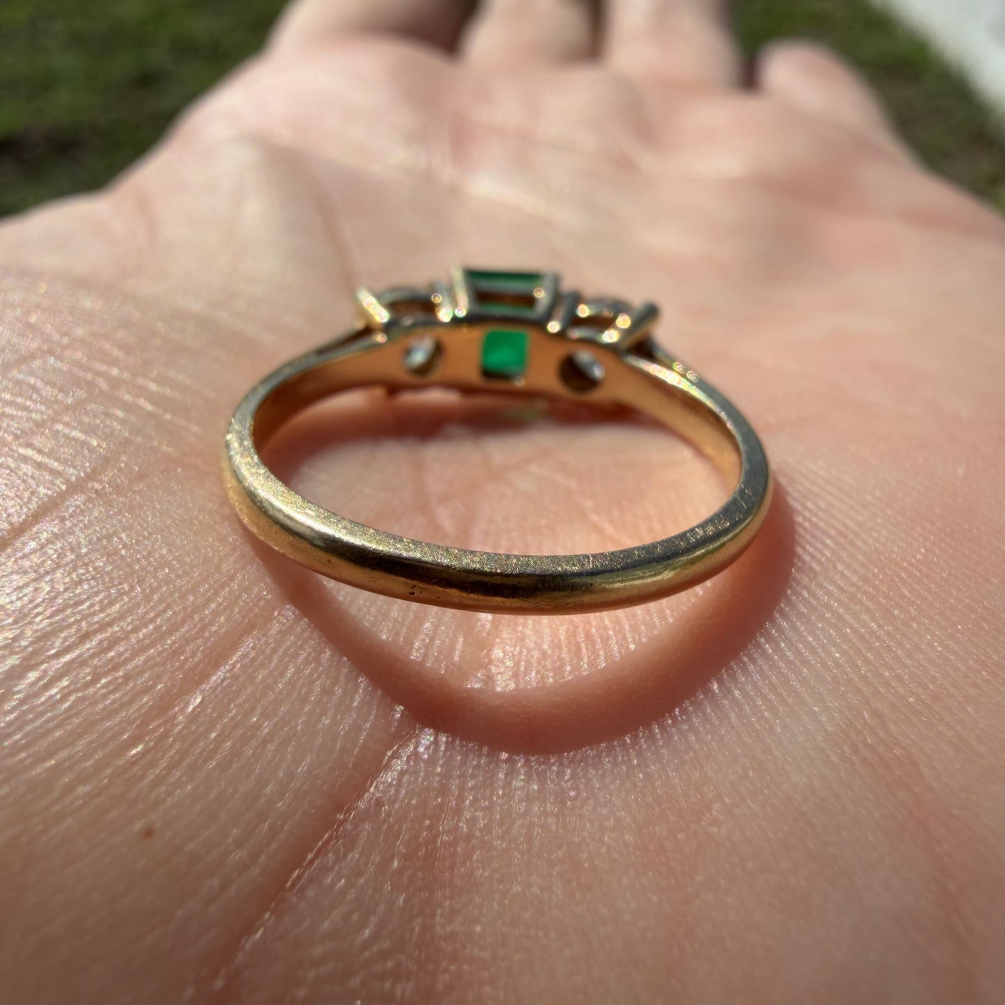 Vintage Solid 14k Yellow Gold 1.25ctw Natural Colombian Emerald And Diamond Trilogy Ring (6.5)