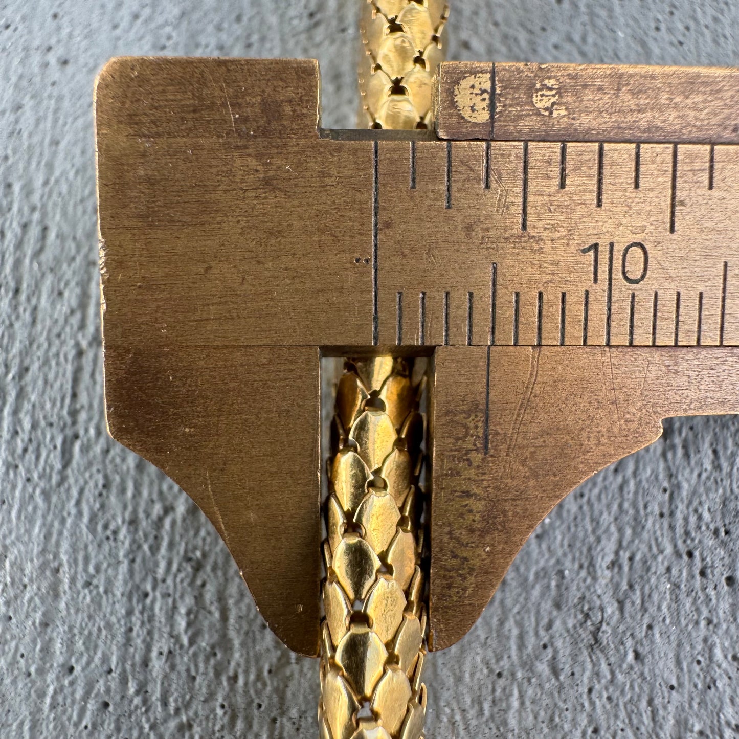 Circa 1940’s Italian Designer 18k Yellow Gold Snake Necklace (20.5”)