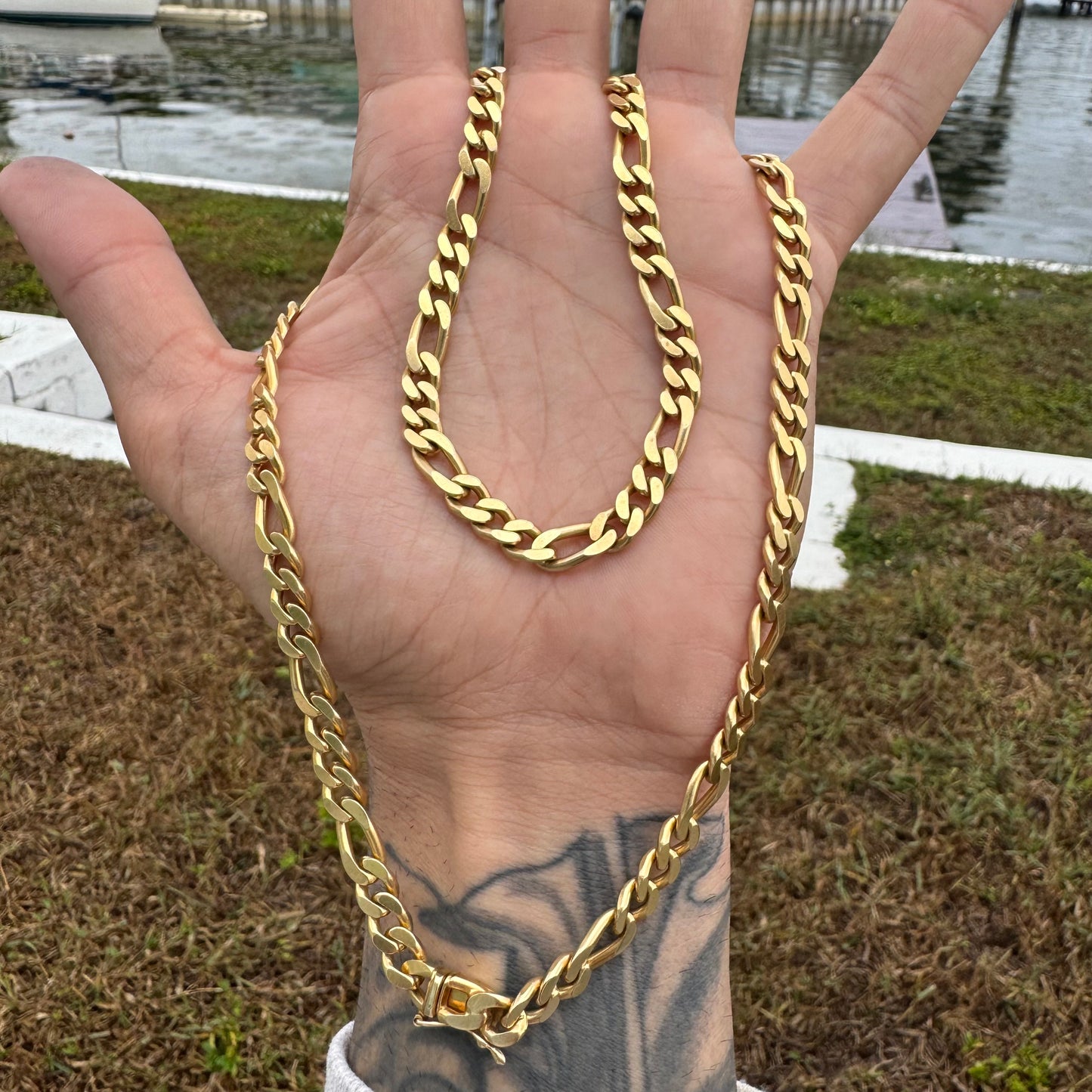 Circa 1970’s Solid 14k Italian Yellow Gold Curbed Figaro Link Necklace (23.5”)