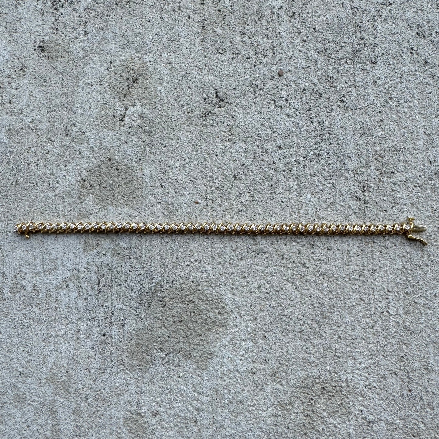 Vintage Solid 18k Yellow Gold 2.0ctw Natural Diamond Tennis Bracelet (7.25”)