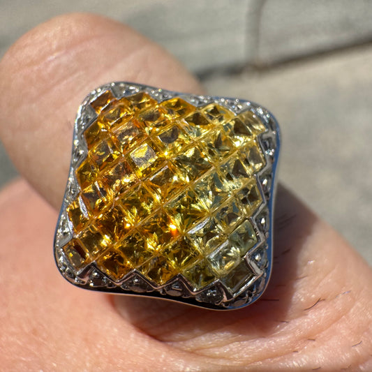 High End Designer Solid 18k White Gold 2.5ctw Natural Diamond And Yellow Sapphire “Chameleon” Ring (6.75)