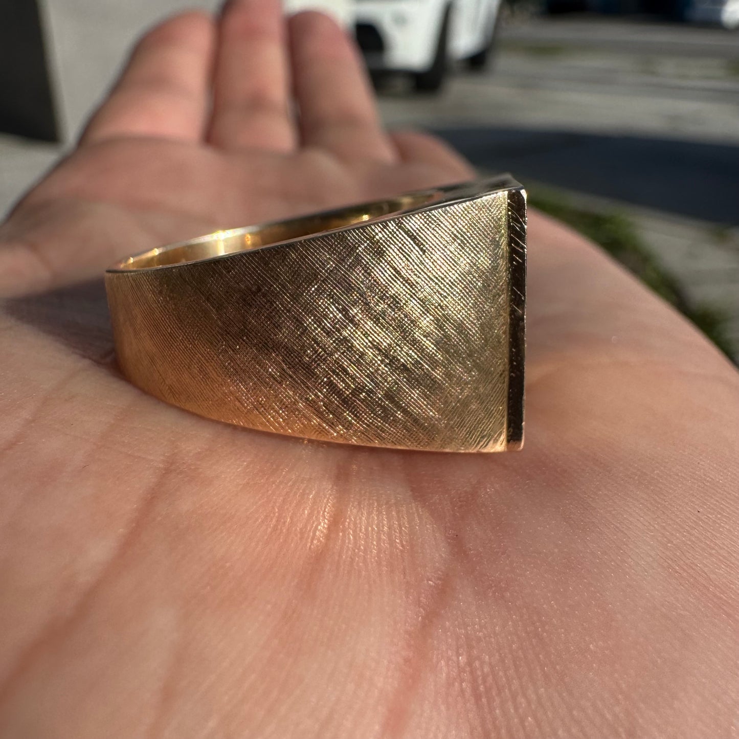 Mid-Century 14k Yellow Gold 21.6k Mexican Dos Pesos Coin Ring (9)