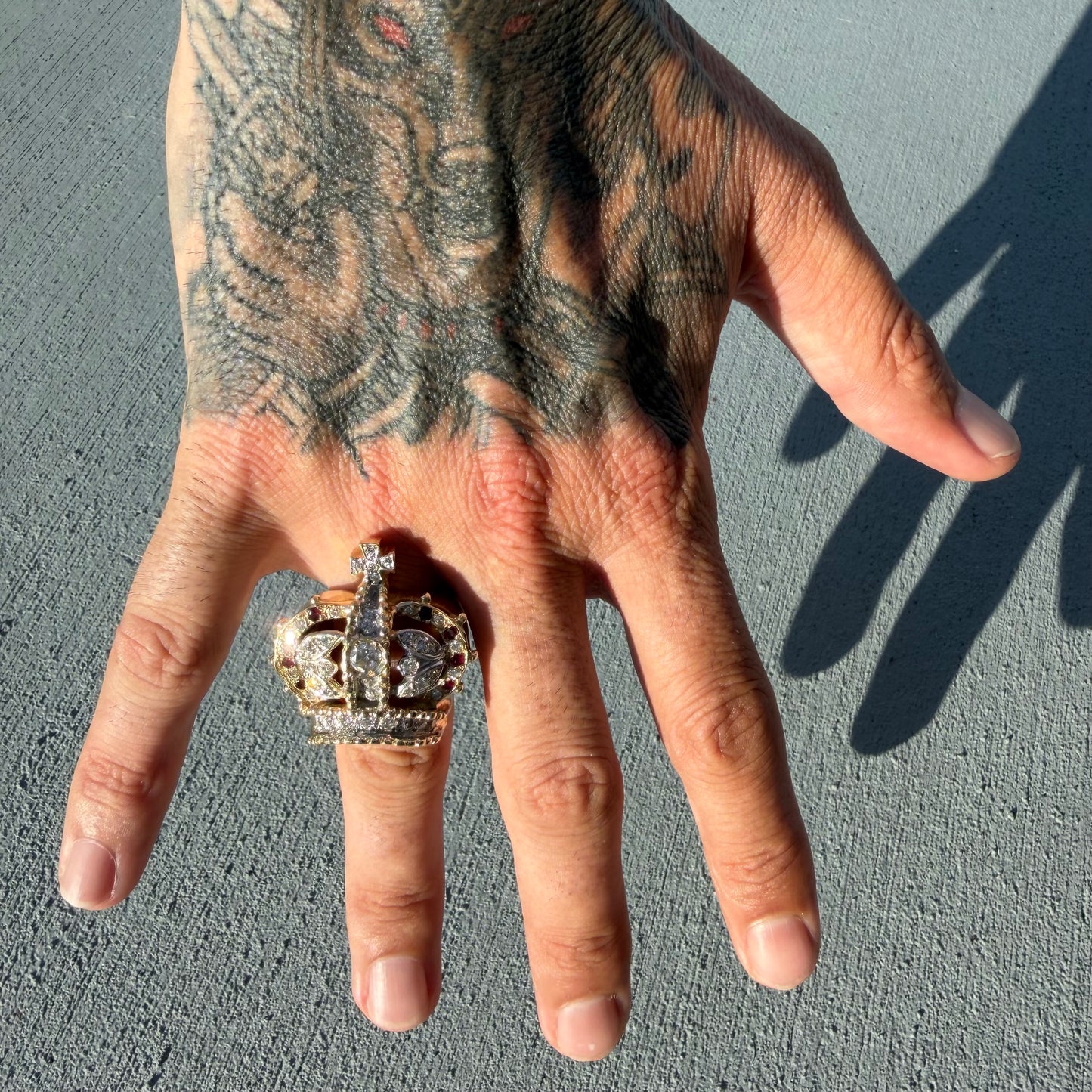 Vintage Solid 18k Yellow Gold 3.0ctw Natural Diamond And Ruby Encrusted Heavyweight Crown Ring (8)