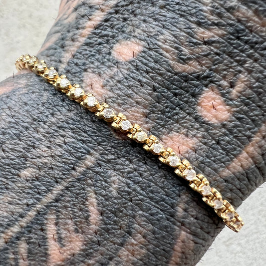 Vintage 14k Yellow Gold 1.15CTW Natural Diamond Tennis Bracelet (6.75”)