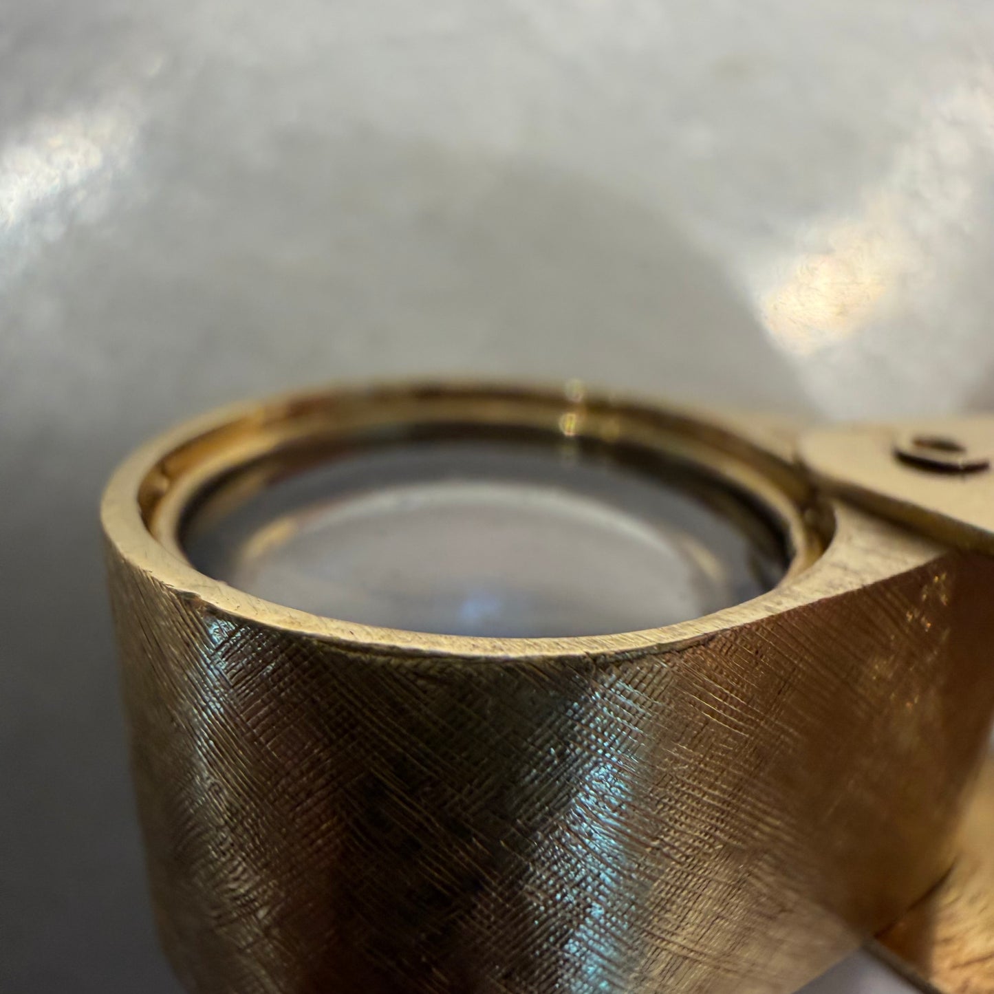 1977 Solid 18k Yellow Gold English Hallmarked Jewelers Loupe Pendant