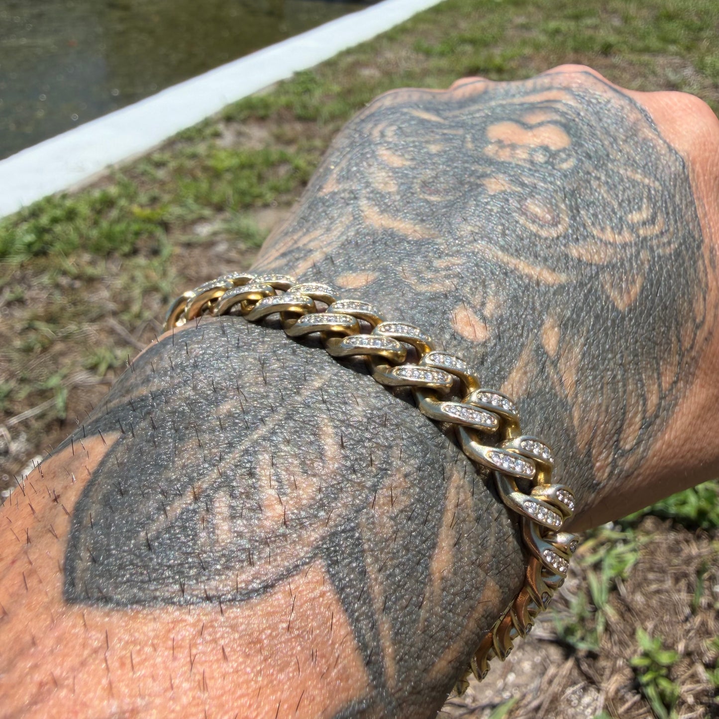 Solid 14k Yellow Gold 5.0ctw Natural Diamond Encrusted Cuban Link Bracelet (8.25”