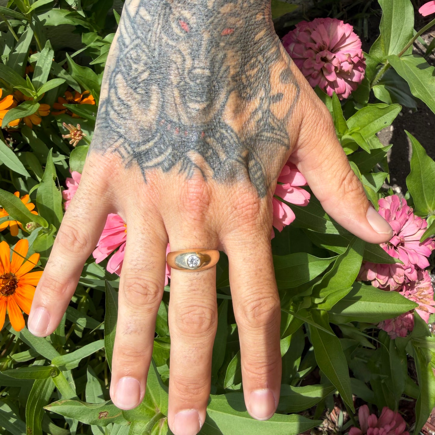 Mid-Century Solid 14k Yellow Gold .45ct Natural VS Diamond Rub Over Gypsy Ring (10)