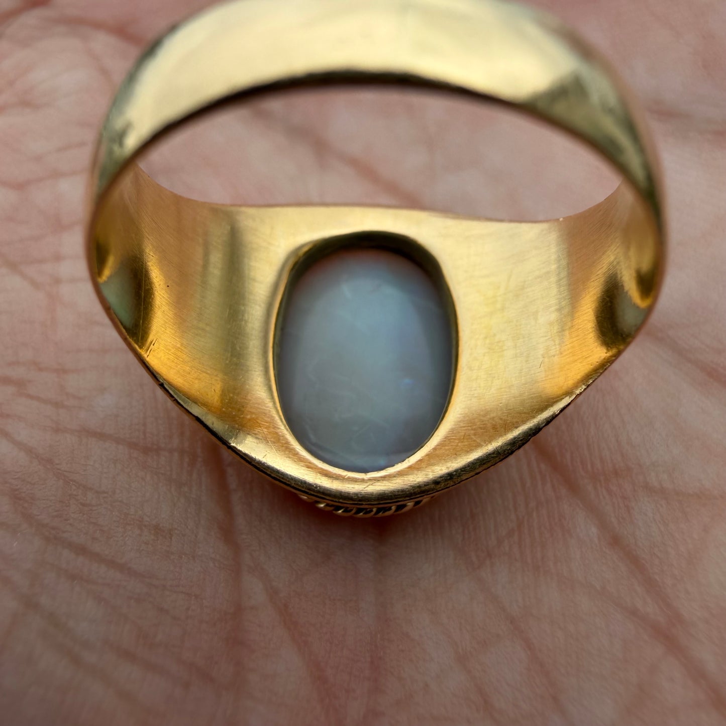 Vintage Solid 18k Yellow Gold Large Australian Opal Signet Ring (8)