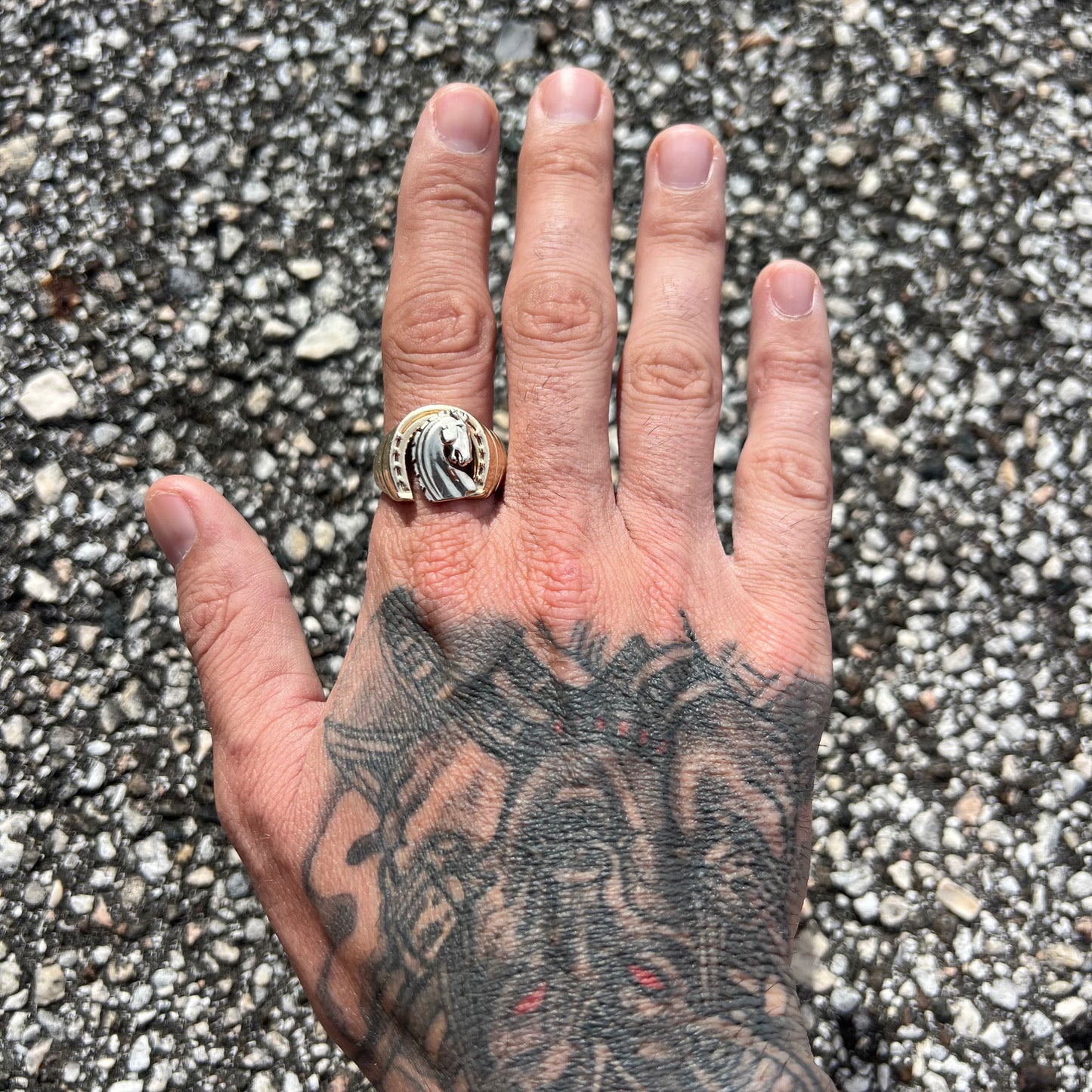 1990’s Solid 14k Gold Good Luck Bucking Stallion Horseshoe Ring (12.5)