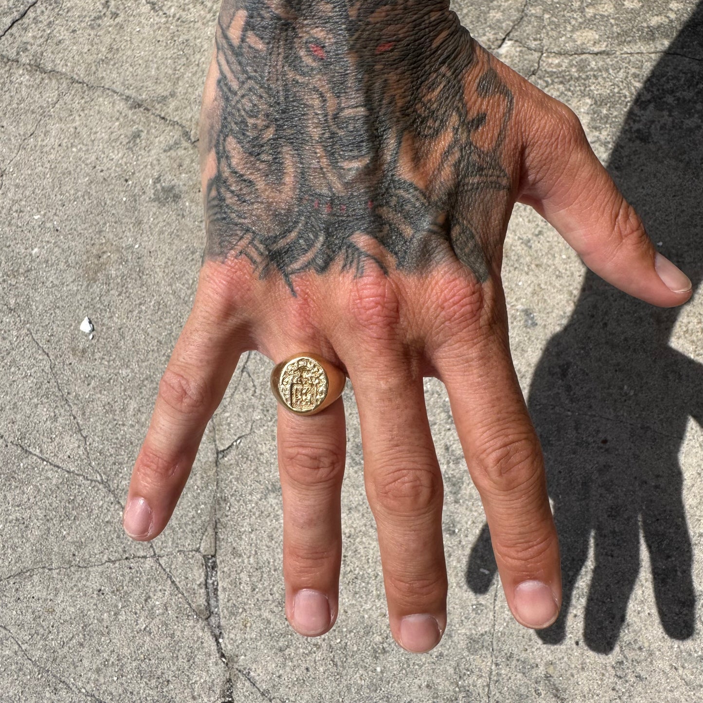 Antique Solid 14k Yellow Gold Warrior Crest Intaglio Signet Ring (7.5)