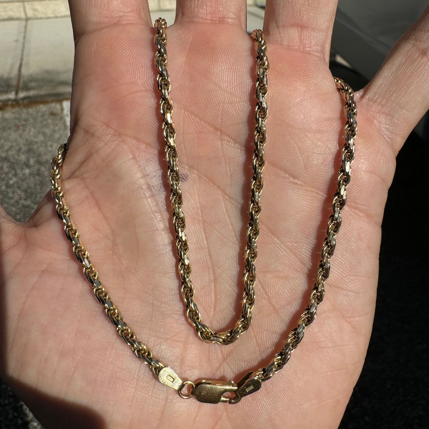 1990’s Solid 14k Yellow Gold Diamondcut Rope Chain Necklace (16.75”)
