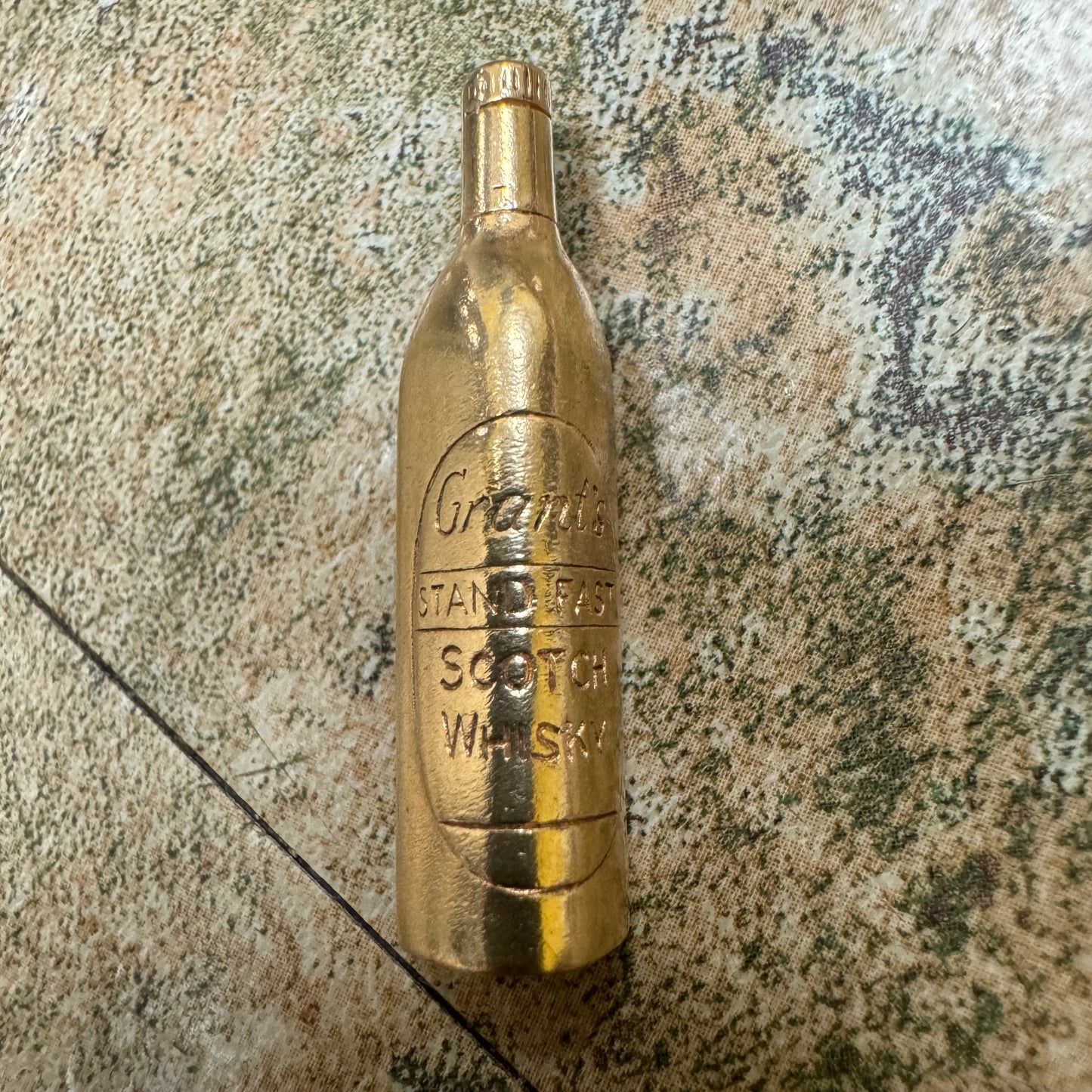 Bottle pendant