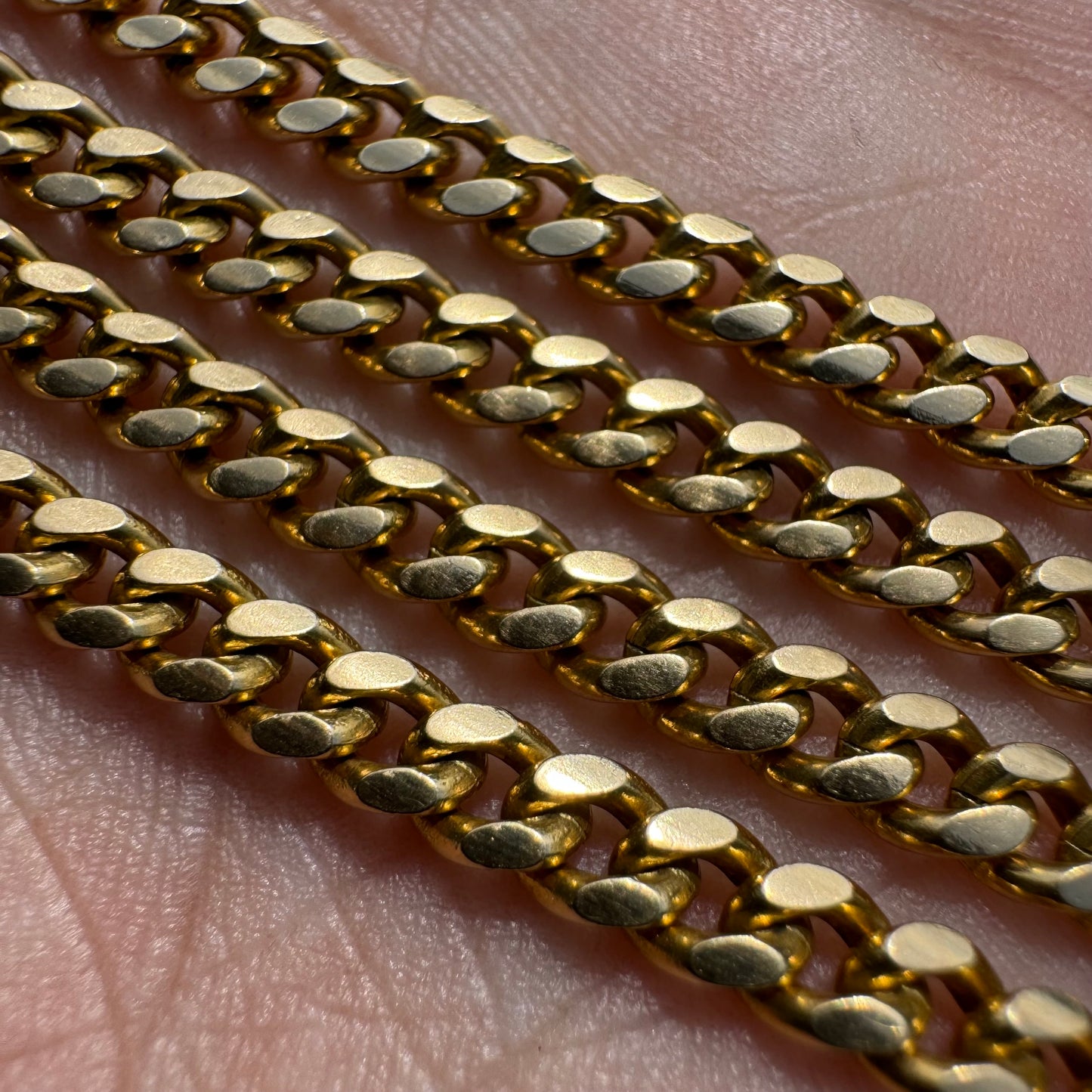 Mid-Century Solid 18k Yellow Gold Heavyweight Cuban Curb Link Necklace (25.5”)