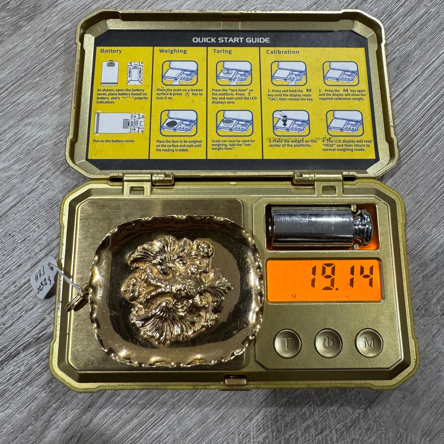 Vintage Designer Handmade Solid 18k Yellow Gold Large Russian Coat of Arms Imperial Double Eagle REPOUSSÉ Pendant