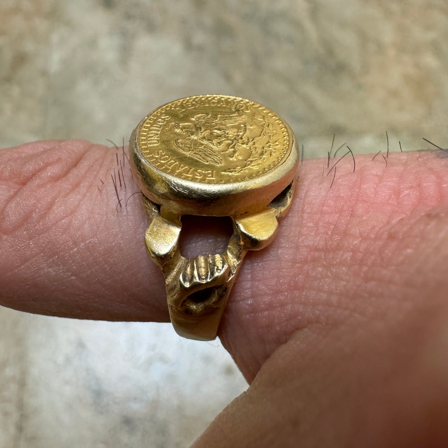 1945 22k Gold Mexican Dos Pesos 14k Yellow Gold Brutalist Nugget Coin Ring (6.5)
