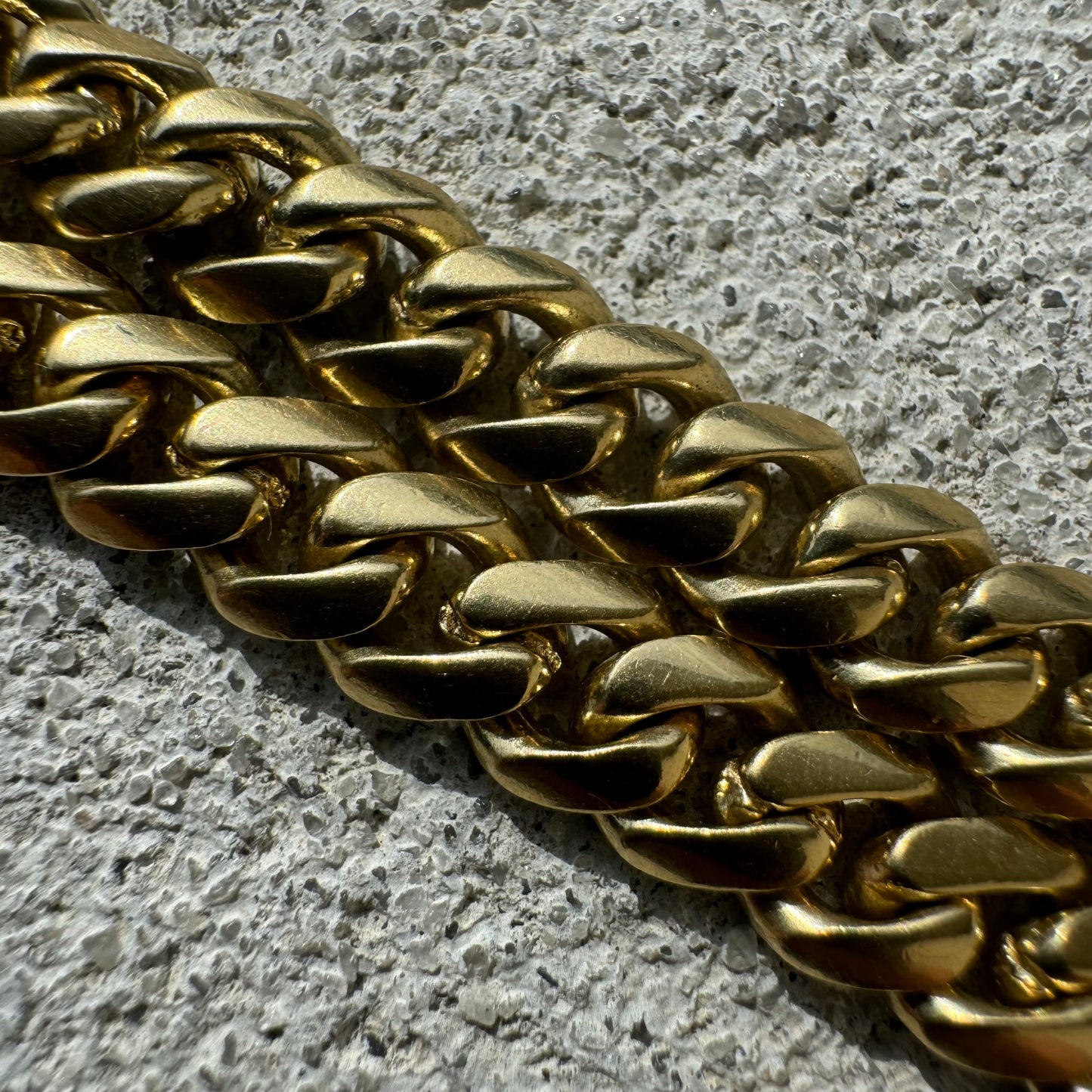 1980’s/90’s Solid 18k Yellow Italian Gold Handmade Heavyweight Cuban Link Necklace (24.25”)