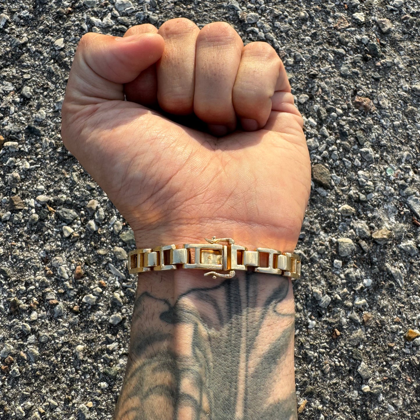 1980’s Solid 14k Yellow Gold 1.0ctw Natural Diamond Black Onyx Heavyweight Bracelet (7.5”)